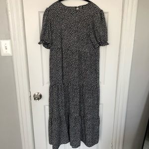 Black and white tiered maxi dress